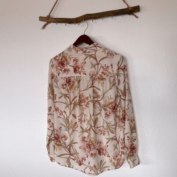 Cream floral button up - Picture 5 of 5
